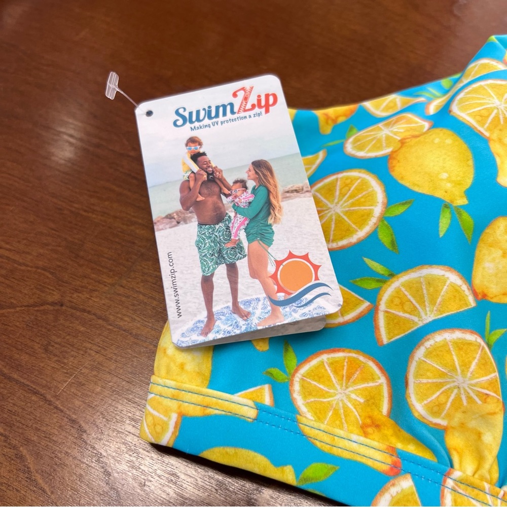 New SwimZip Scoop Bikini Top New With Tags Size 2X Lemons plus Size Bikini top - Picture 16 of 16